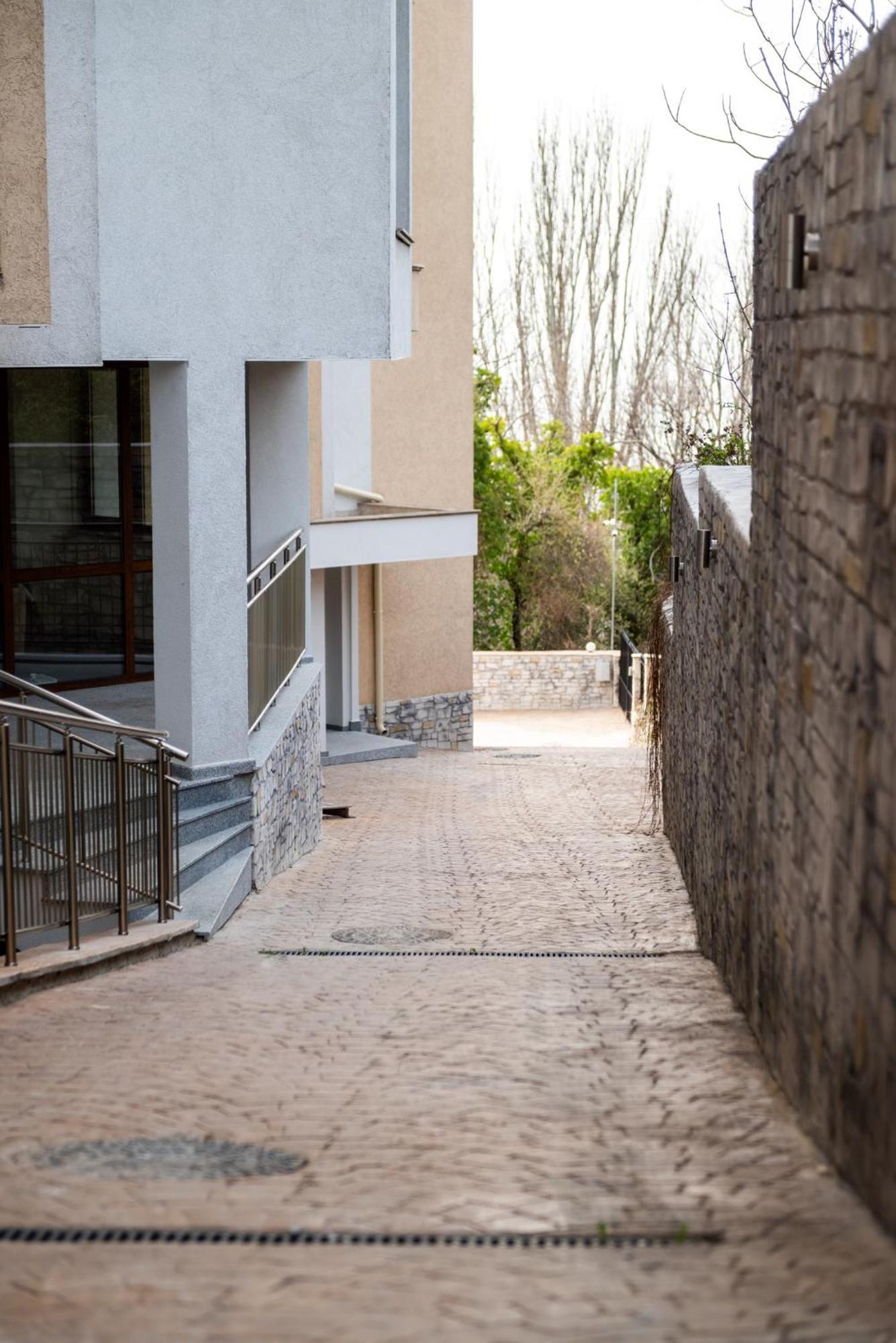 Queen'S Garden Balchik Apartment Extérieur photo