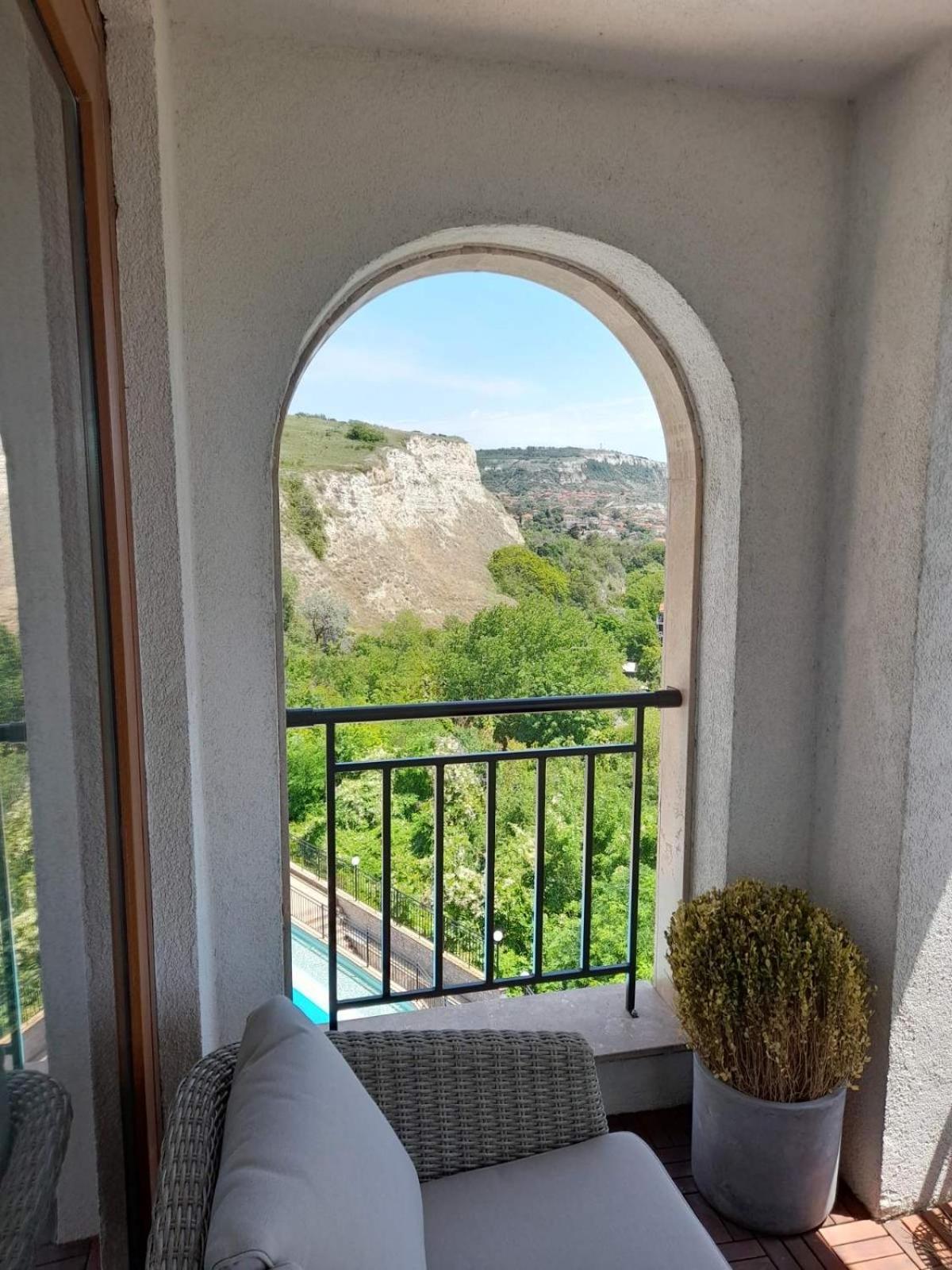 Queen'S Garden Balchik Apartment Extérieur photo
