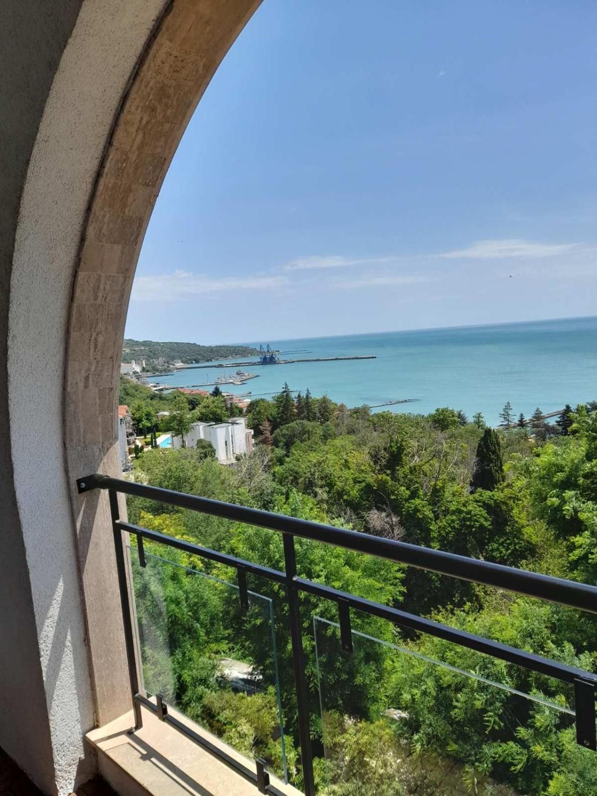 Queen'S Garden Balchik Apartment Extérieur photo